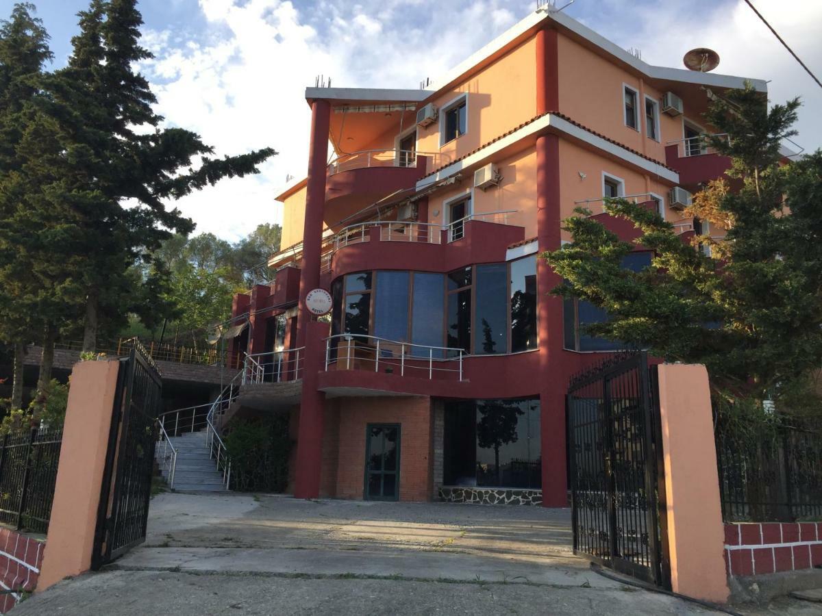 Hotel Moris Durrës Exterior foto