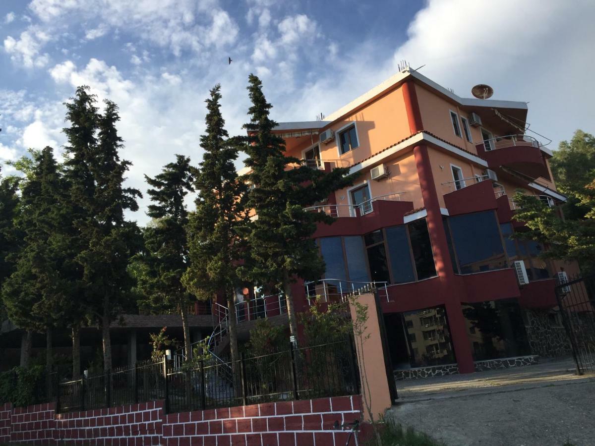 Hotel Moris Durrës Exterior foto